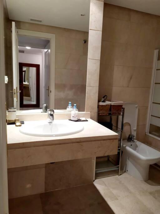 Apartamento Deluxe Puerto Banus Apartment Marbella Exterior photo